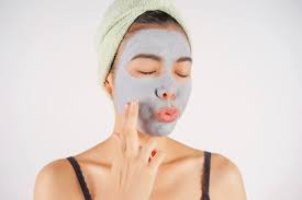 Skincare Dulu atau Masker Dulu: Urutan yang Benar untuk Merawat Kulit Anda