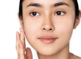 Skincare untuk Memutihkan Wajah dan Mendapatkan Kulit Glowing