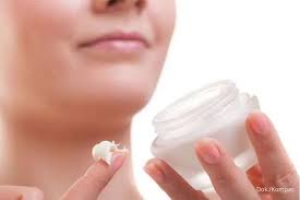 Skincare yang Mengandung Azelaic Acid: Manfaat, Penggunaan, dan Rekomendasi Produk