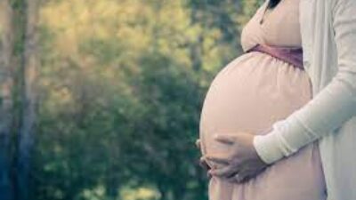 Skincare Aman untuk Wanita Hamil: Menjaga Kesehatan Kulit Selama Kehamilan